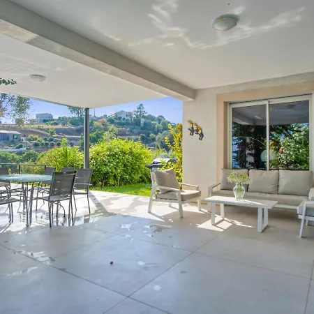 Villa Wonderful And Quiet With Large Garden And Pool In - Welkeys Nice